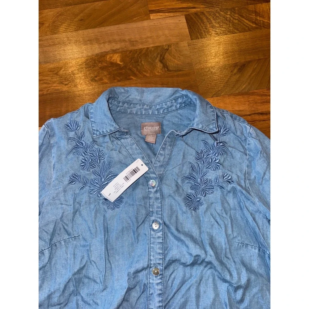 CHICOS Tonal Chambray Button Front Tunic LS Fashion Blue Sky Size 1/‎ Medium NEW